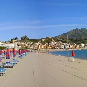 Bed & Breakfast Al Sole Di Sicilia, Giardini Naxos
